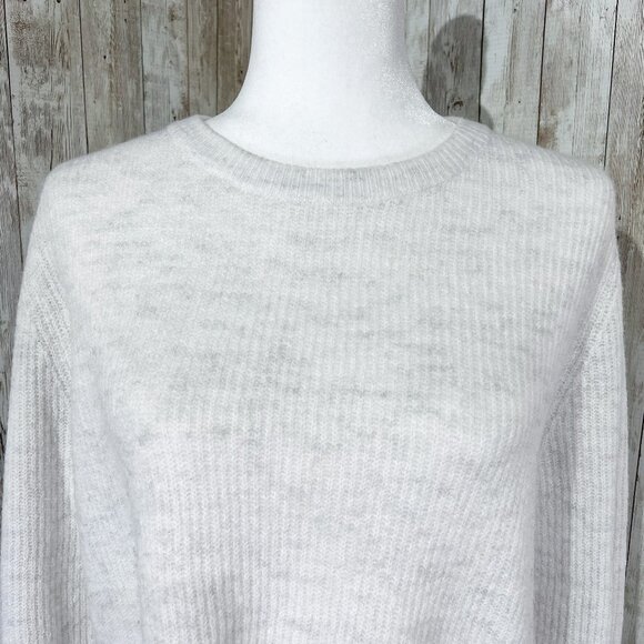 Women's Old Navy Sweater | White | Crew Neck | Large | Relaxed Fit | Stretch - Picture 5 of 10